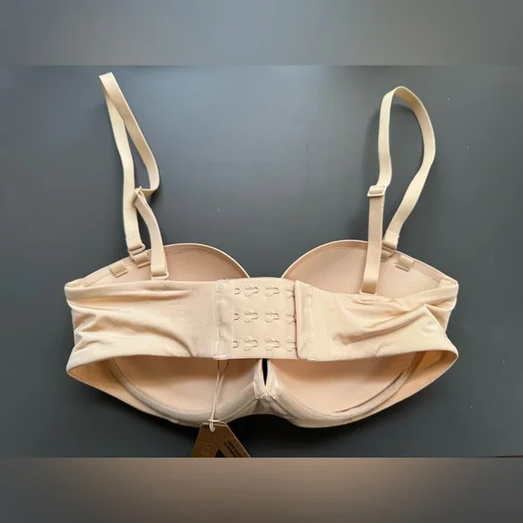 ✨SKIMS Ultimate Strapless Push Up Bra SAND 32D - Picture 6 of 10